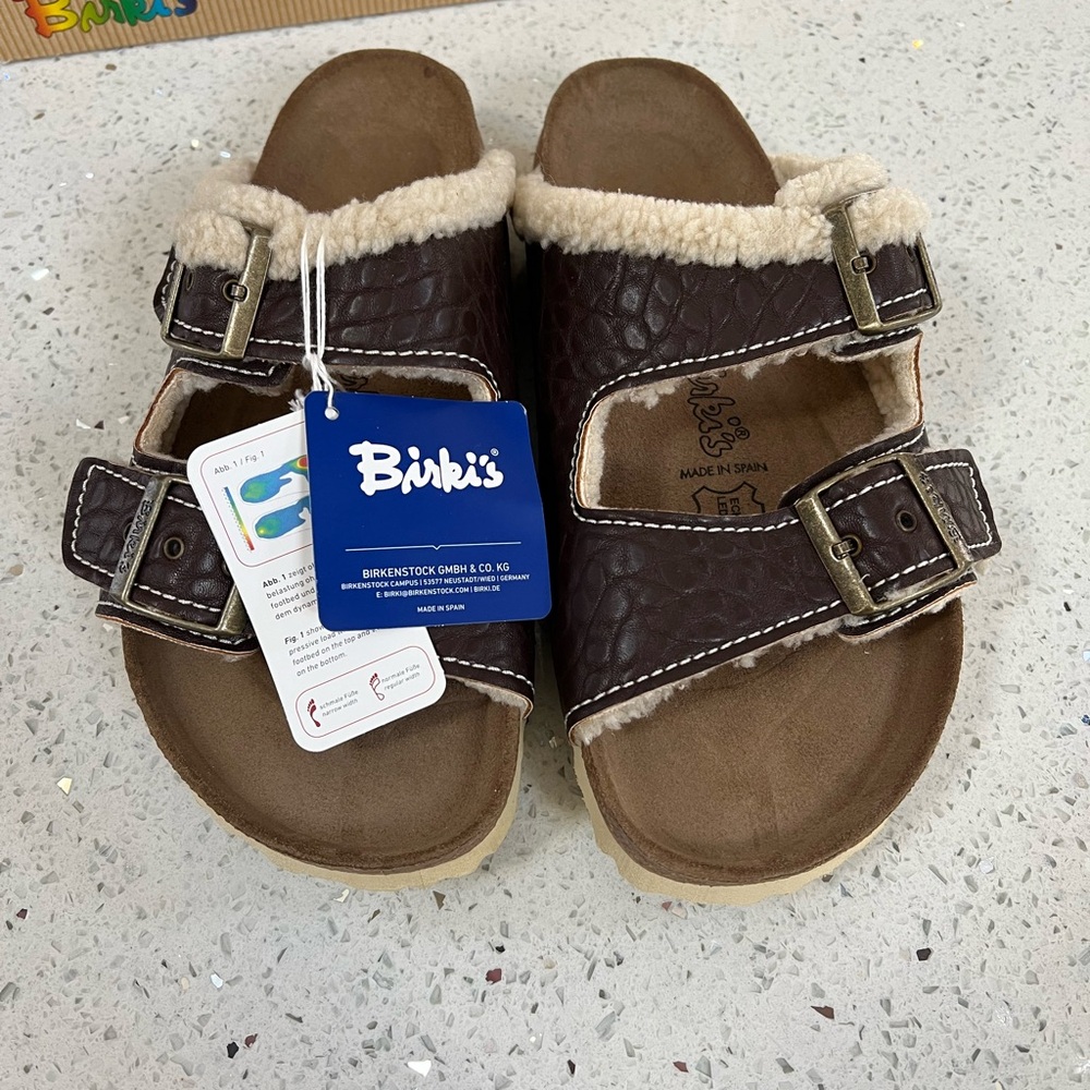 Birkenstock Birki’s Sandals.Brown snake print.Size 10.